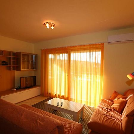 Apartment Dina Silo  Luaran gambar