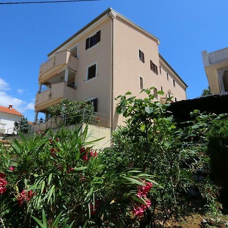 Apartment Dina Silo  Luaran gambar